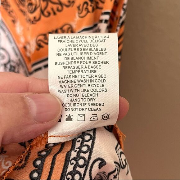 Rachel Zoe Orange/Black Paisley Faux Wrap Sleeveless Cropped Blouse Size Medium - Picture 8 of 9